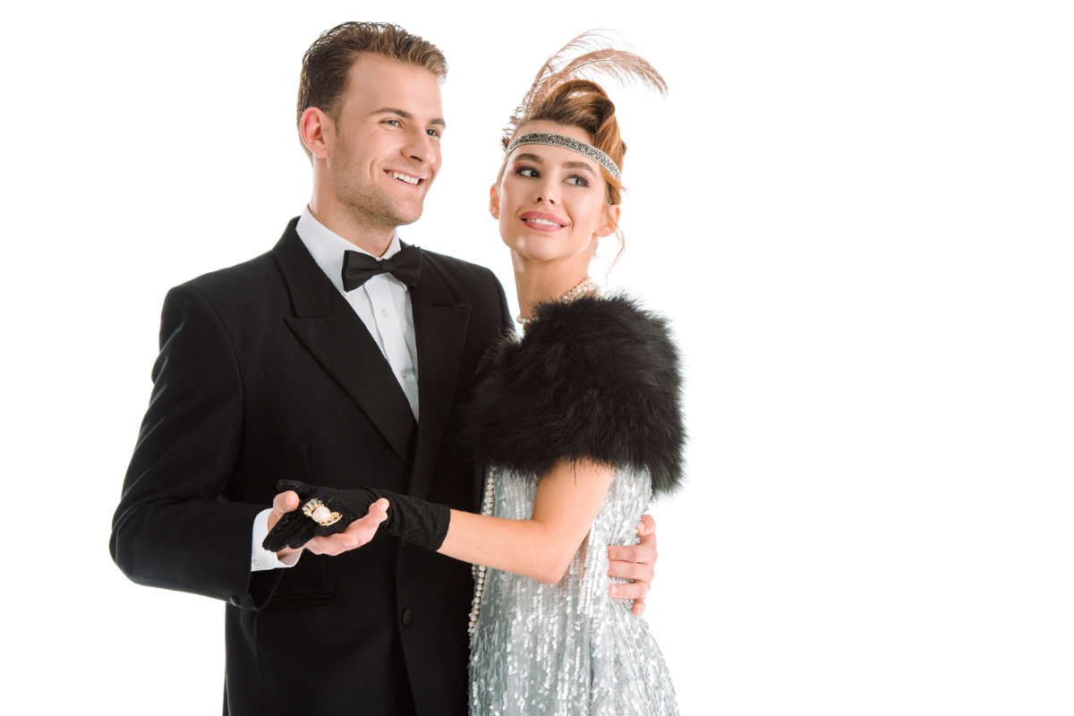 Un couple habillés sur le thème Gatsby